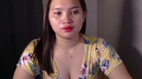 fhwilloughbyxx online show from July 28, 2026, 11:05 am