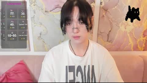 fiamoory online show from March 27, 2026, 8:20 am