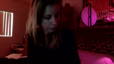 fidelity77 online show from September 25, 2025, 9:18 pm