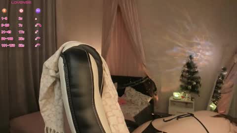 Filla online show from December 4, 2025, 3:05 am