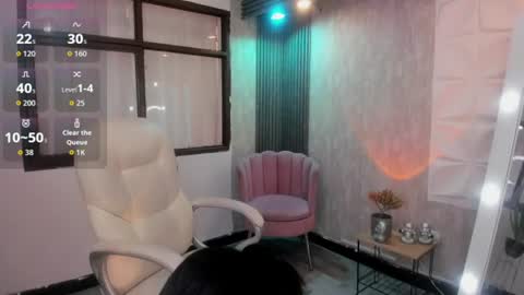 fieywoman online show from June 25, 2026, 8:35 pm