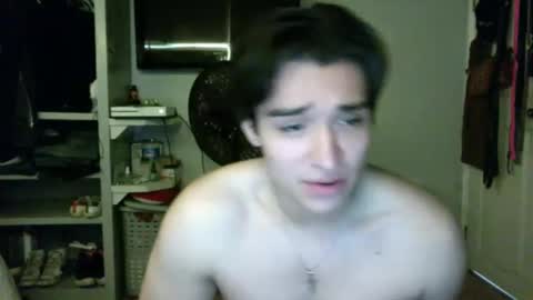 figueroa081106 online show from December 23, 2025, 12:30 am