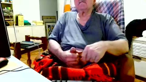 filhober online show from June 4, 2026, 1:33 am
