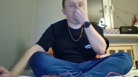 filipek757 online show from December 28, 2024, 5:14 pm