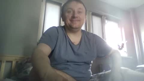 Snapshot of filipek757 chatting on April 8, 2026, 8:03 am filipek757 online show from April 8, 2026, 8:03 am