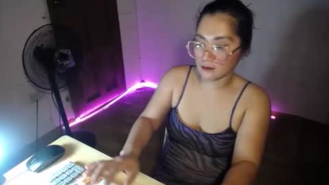 Snapshot of filipina_jess chatting on November 4, 2025, 8:52 pm filipina_jess online show from November 4, 2025, 8:52 pm