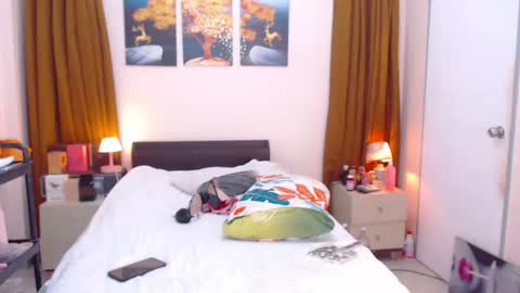 stephanie online show from July 15, 2026, 2:33 pm