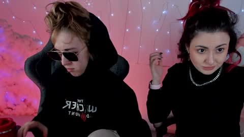 cap and Lana  online show from January 24, 2025, 8:23 am