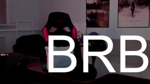 cap and Lana  online show from February 5, 2025, 11:23 am