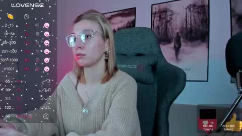 cap and Lana  online show from February 20, 2025, 8:39 am