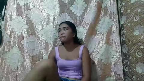 filipinagirl_18 online show from April 5, 2026, 10:23 am