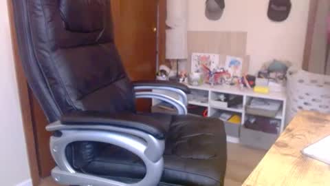 Snapshot of filisdude chatting on December 2, 2024, 3:37 am frank online show from December 2, 2024, 3:37 am