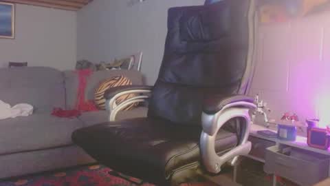 Snapshot of filisdude chatting on December 2, 2025, 8:48 pm frank online show from December 2, 2025, 8:48 pm