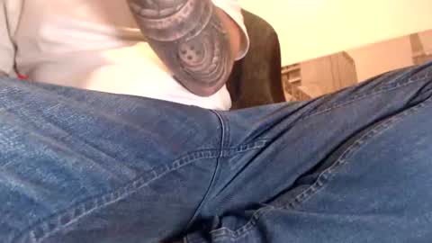 filouxx70 online show from July 23, 2026, 8:51 pm
