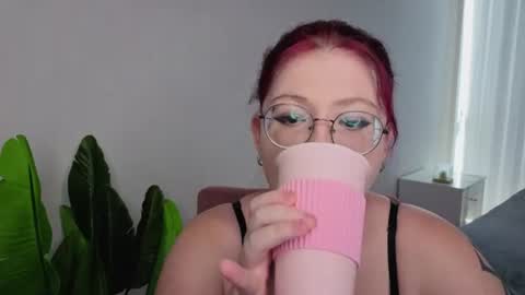 Snapshot of fimidaa chatting on July 24, 2026, 1:31 pm Ida online show from July 24, 2026, 1:31 pm