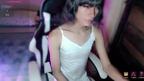 fineboii_rey18 online show from February 23, 2026, 6:44 am