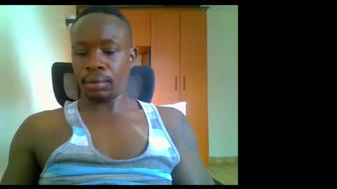 Snapshot of fineebony chatting on May 22, 2026, 5:14 am HOT AND SWEET online show from May 22, 2026, 5:14 am