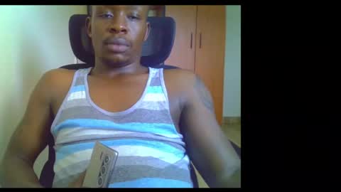 Snapshot of fineebony chatting on May 25, 2026, 10:21 am HOT AND SWEET online show from May 25, 2026, 10:21 am