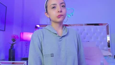 finnky1 online show from February 11, 2025, 10:15 am