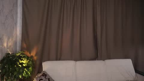 Emily online show from July 28, 2026, 4:08 am