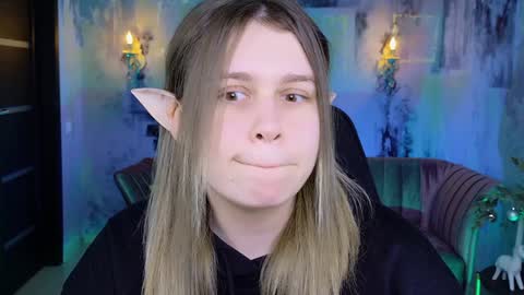 Snapshot of fioramarmoris chatting on January 4, 2025, 8:06 am fiora online show from January 4, 2025, 8:06 am