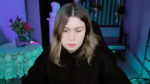 Snapshot of fioramarmoris chatting on January 25, 2025, 8:21 am fiora online show from January 25, 2025, 8:21 am