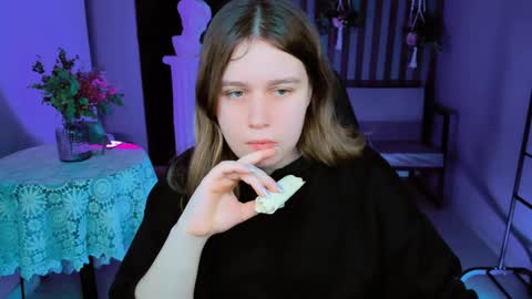 Snapshot of fioramarmoris chatting on January 26, 2025, 5:02 am fiora online show from January 26, 2025, 5:02 am