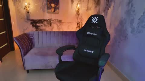 Snapshot of fioramarmoris chatting on February 2, 2025, 11:30 am fiora online show from February 2, 2025, 11:30 am