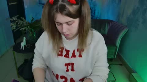 Snapshot of fioramarmoris chatting on February 9, 2025, 11:14 am fiora online show from February 9, 2025, 11:14 am