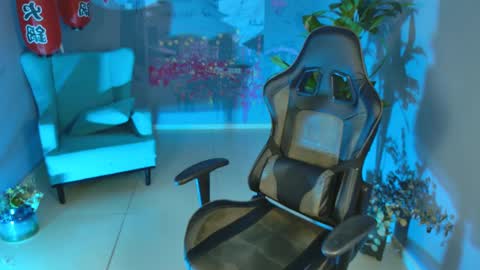 Snapshot of fioramarmoris chatting on February 15, 2025, 8:33 am fiora online show from February 15, 2025, 8:33 am