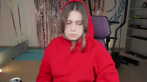 Snapshot of fioramarmoris chatting on February 21, 2025, 2:48 pm fiora online show from February 21, 2025, 2:48 pm