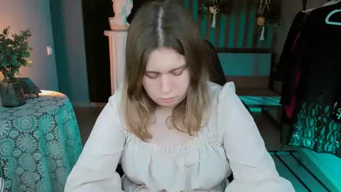 Snapshot of fioramarmoris chatting on February 28, 2025, 12:42 pm fiora online show from February 28, 2025, 12:42 pm