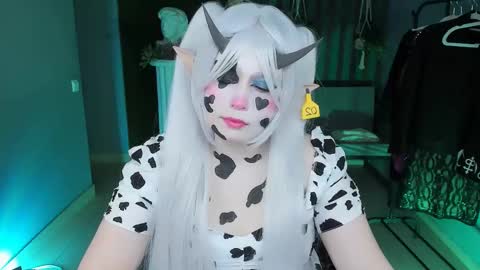 Snapshot of fioramarmoris chatting on March 1, 2025, 11:17 am fiora online show from March 1, 2025, 11:17 am