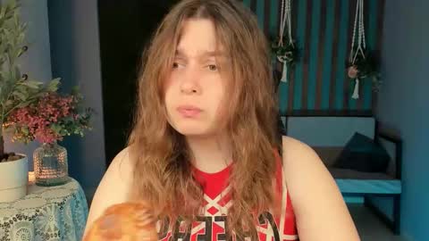 Snapshot of fioramarmoris chatting on September 29, 2025, 5:23 am fiora online show from September 29, 2025, 5:23 am