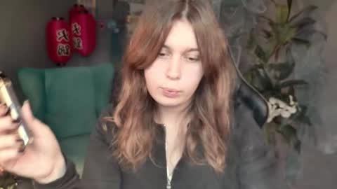 Snapshot of fioramarmoris chatting on November 13, 2025, 1:21 pm fiora online show from November 13, 2025, 1:21 pm