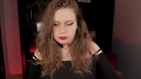 Snapshot of fioramarmoris chatting on February 7, 2026, 6:00 pm fiora online show from February 7, 2026, 6:00 pm