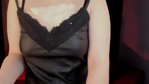 Snapshot of fioramarmoris chatting on February 8, 2026, 6:06 am fiora online show from February 8, 2026, 6:06 am