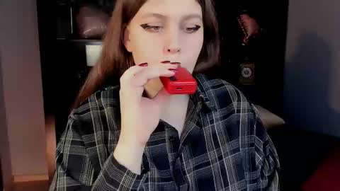 Snapshot of fioramarmoris chatting on February 15, 2026, 7:51 am fiora online show from February 15, 2026, 7:51 am