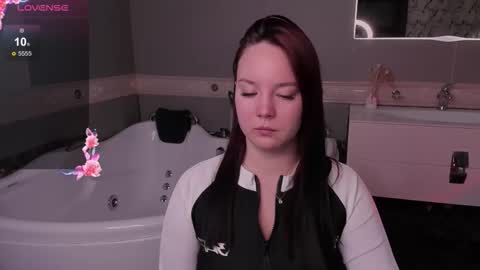 fire_emily online show from November 30, 2025, 2:15 am