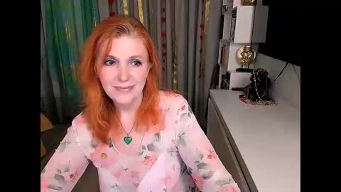 Snapshot of fire_foxone chatting on February 5, 2026, 10:36 pm FireFox online show from February 5, 2026, 10:36 pm