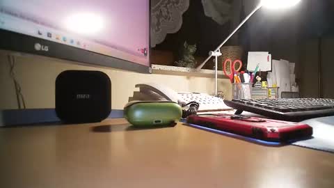 fire_hotmen online show from April 18, 2026, 7:40 pm