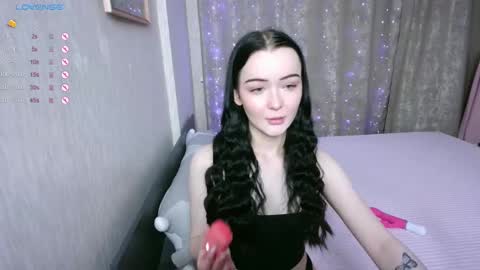 ALICESTEVEVECTOR pvt open  online show from February 16, 2025, 2:10 pm