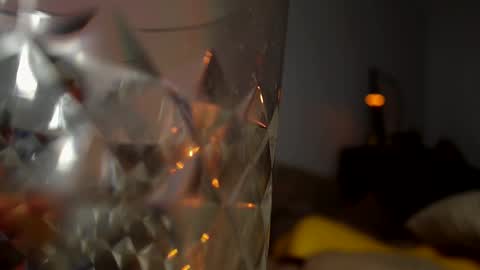 Muse online show from December 9, 2024, 6:01 am