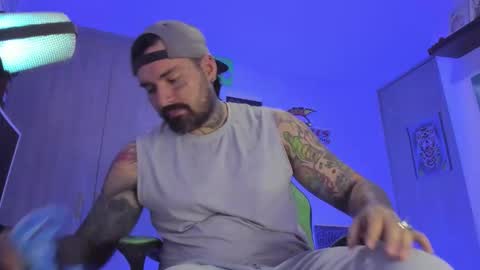 fisherrman666 online show from November 20, 2025, 3:18 am