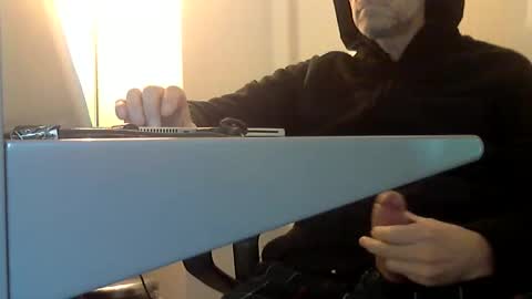 Snapshot of fit__daddy chatting on February 21, 2026, 1:12 pm Daddy Cool online show from February 21, 2026, 1:12 pm