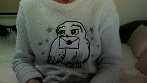 Snapshot of fitbut chatting on February 10, 2025, 8:21 pm Fitbut online show from February 10, 2025, 8:21 pm