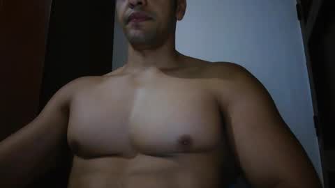 fitchestabs_69 online show from April 30, 2026, 7:53 pm