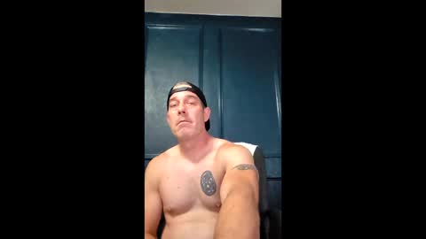 Snapshot of fitdaddylove chatting on April 21, 2026, 10:45 pm FitDaddy online show from April 21, 2026, 10:45 pm