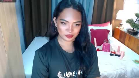 fitfemme_anna online show from April 22, 2026, 4:04 am