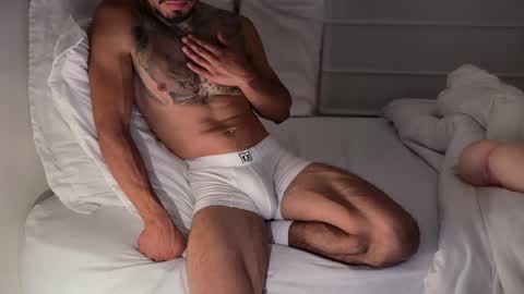Snapshot of fitjacques chatting on May 25, 2026, 2:28 am fitjacques online show from May 25, 2026, 2:28 am